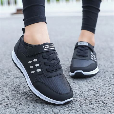 most comfortable walking shoes india